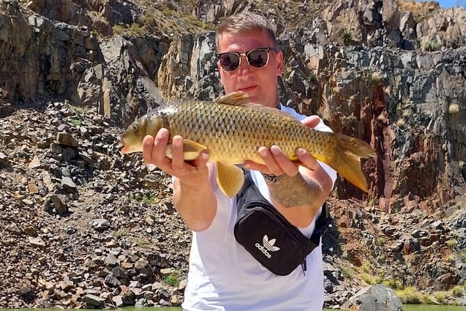 100 % Catch Rate Cape Town Wild Tours - Wayne’s hosting makes the day easier