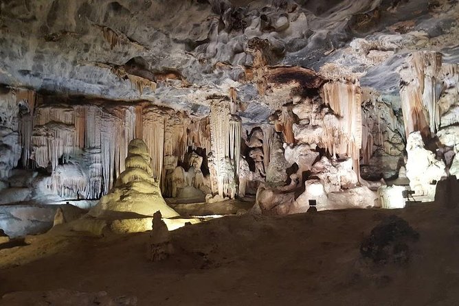 3 Day Big 5 and Bungee Tour - Garden Route Small Group Tour from Cape Town - Day three: Oudtshoorn and the Cango Caves