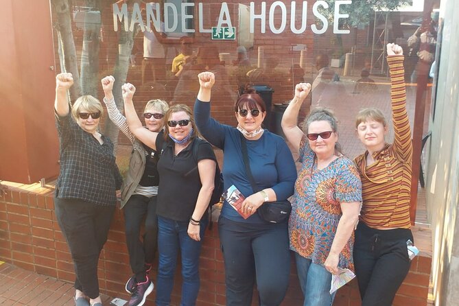 3-Day Johannesburg Tour with Pilanesberg National Park Safari - Bridges, squares, and Johannesburg’s central story