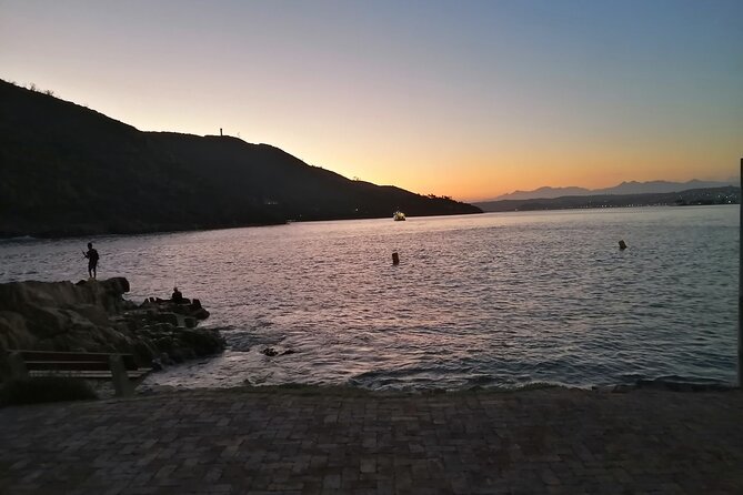 7- 10 Days Tour Package Cape Town and Garden Route - Day 1: Table Mountain, Signal Hill, and the Waterfront