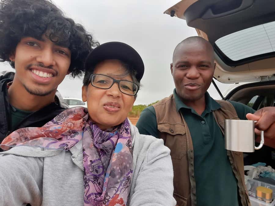 Addo Elephant Park Tours. Full Day - Coffee, muffins, and a local BBQ lunch