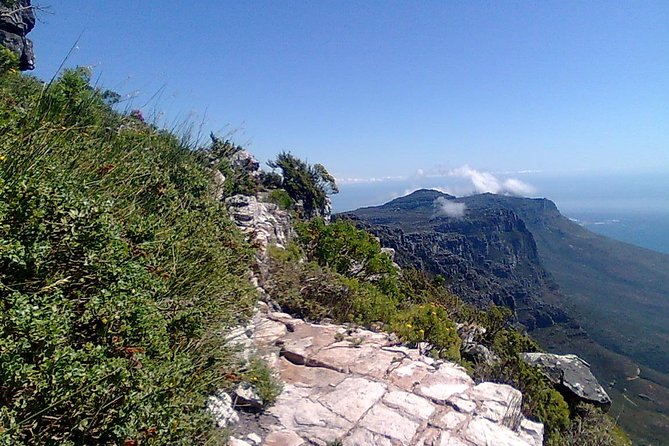 An exciting scramble on Table Mountain - What the three-hour outing feels like