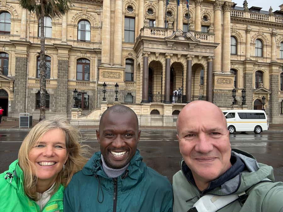 Bo-kaap and City tour - Cape Malay food and the koeksister moment
