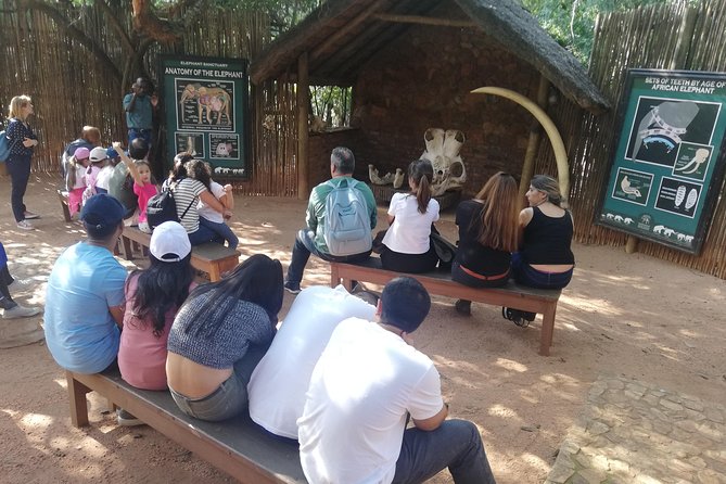 Bush Babies & Monkey Sanctuary and Elephants walk Private - The practical details that affect your day