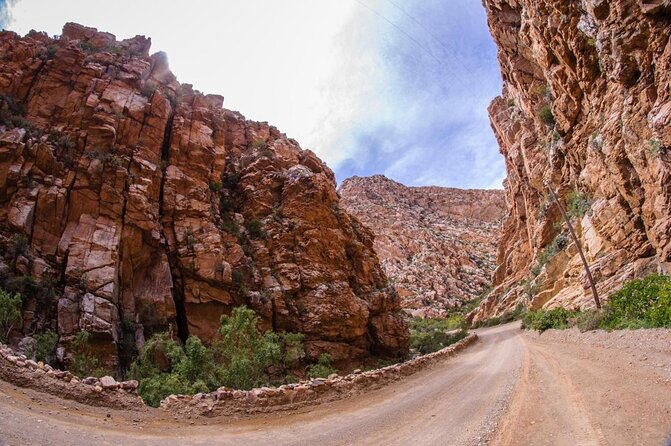 Cango Caves,Swartberg Pass,Prince Albert & Meiringspoort Daytrip - One hour beneath the Cango Caves