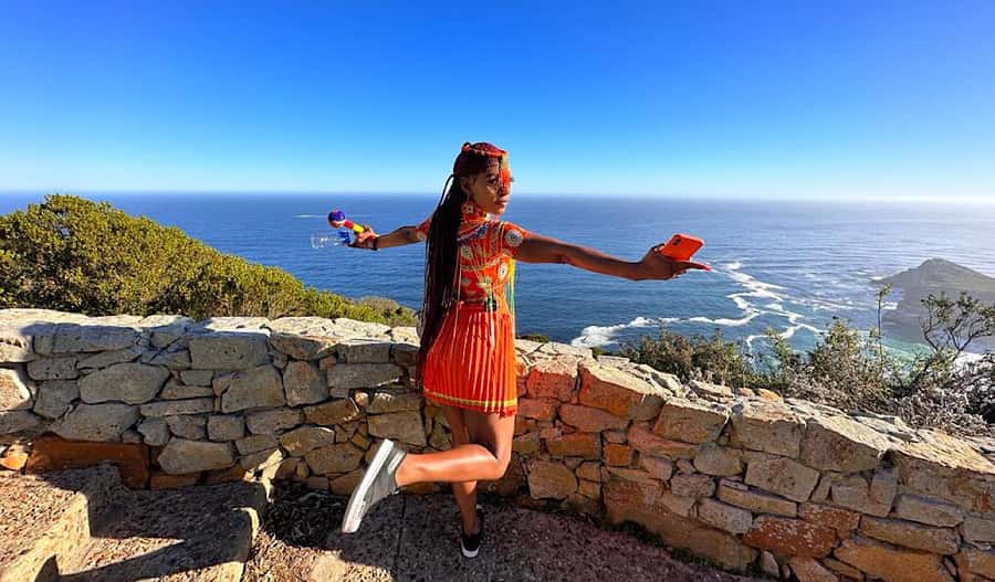 Cape of Good Hope Penguins Seals & Chapmans Peak Shared Tour - Noordhoek and the coffee pause