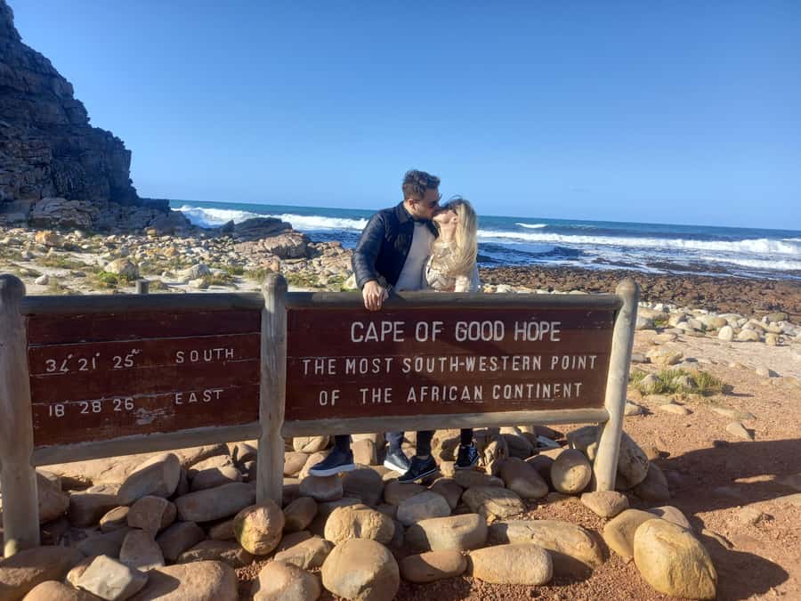 cape point and penguin ,muizenberg, bookapp - Chapman’s Peak Drive, cliffs above the Atlantic