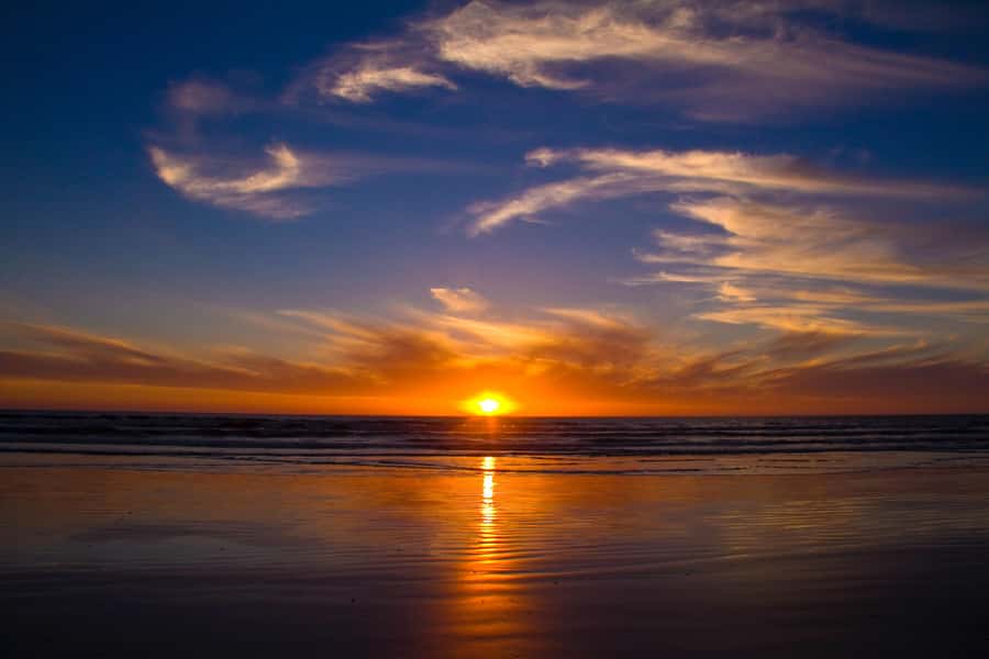Cape Town: 1.5-Hour Luxury Sunset Cruise with Prosecco - Table Mountain From Offshore