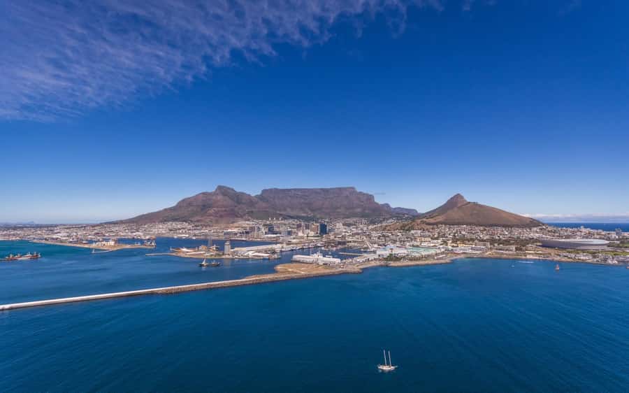 Cape Town: 2 Oceans Helicopter Flight with Boat Tour Ticket - The first view: Table Mountain and Cape Town Stadium