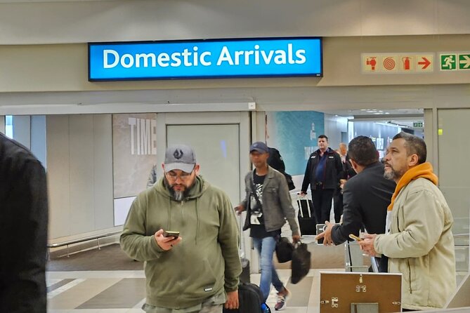 Cape Town Airport Transfers - The first Cape Town welcome happens at arrivals