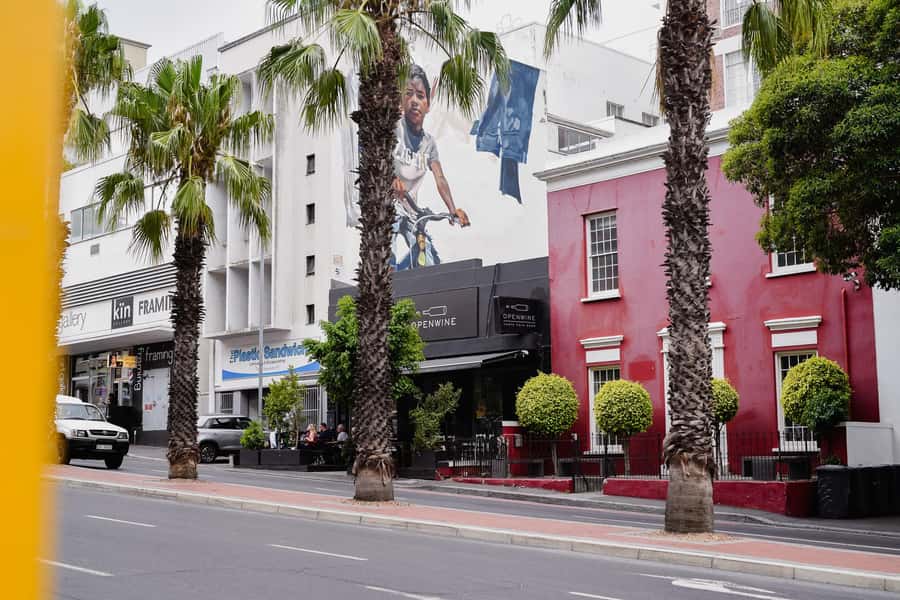 Cape Town: Art, Culture & History Walking Tour - Meeting at Bo-Kaap Deli
