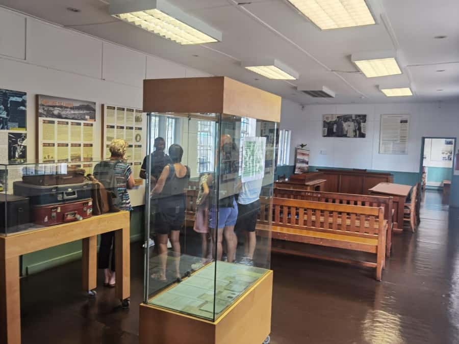 Cape Town: Authentic 3–4 Hour Cultural Township Experience - What the guide and vehicle add