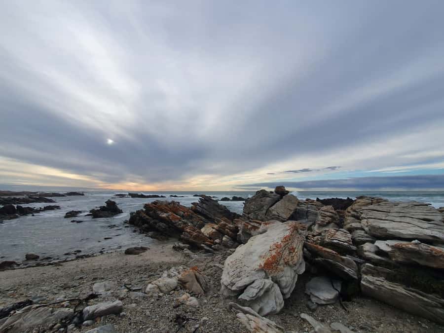 Cape Town: Cape Aghullas Van Tour with Hotel Pickup - Bredasdorp and the road to the coast