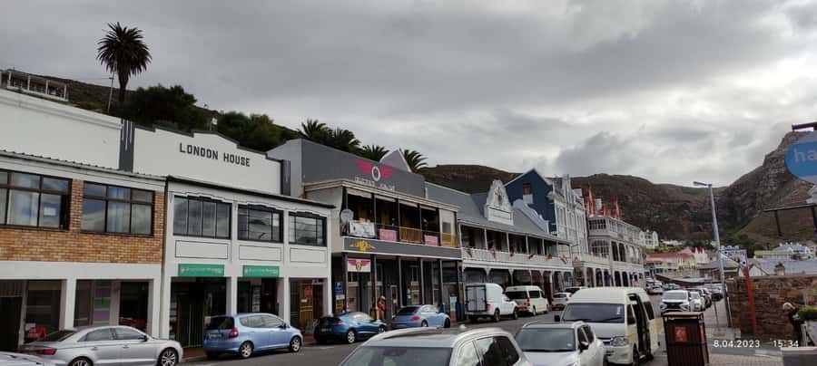 Cape Town: Cape of Good Hope, Penguins Instagram Group Tour - The ostrich farm stop