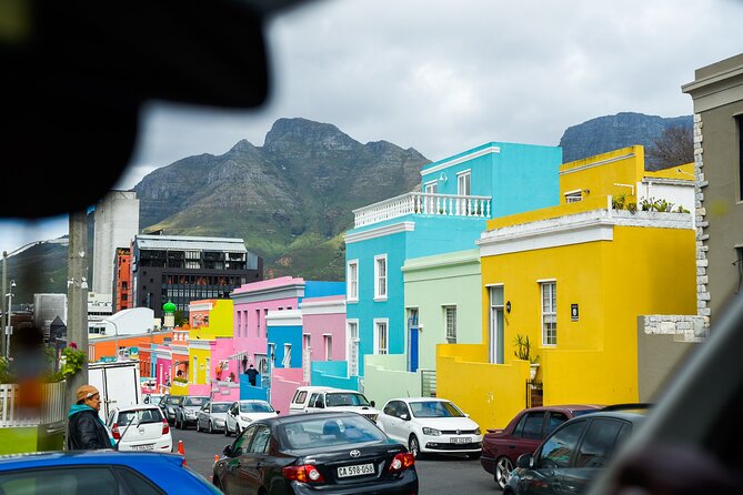 Cape Town City Highlights & Table Mountain Tour - Robben Island and the former prison