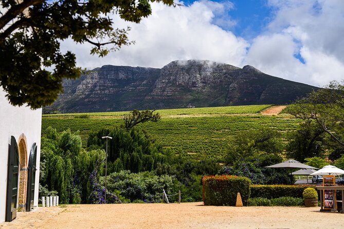 Cape Town: Constantia Wine Route Tour - Leaving Cape Town for the Franschhoek Wine Valley