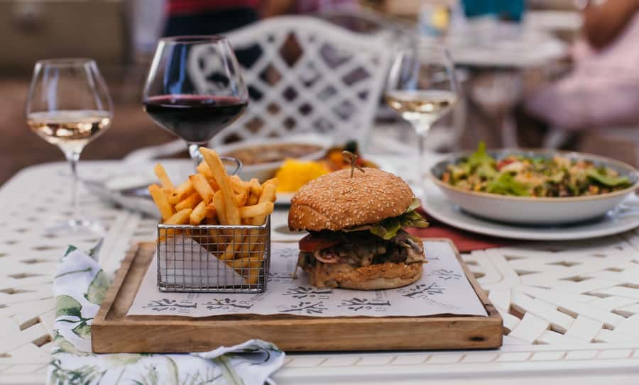 Cape Town: Full-Day Winelands Tour with Wine Tastings & Food - Is $121 a fair price?