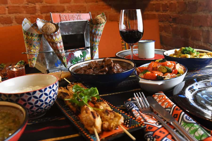 Cape Town: Gold Restaurant Spice Experience with Wine - The 18h30 djembe welcome