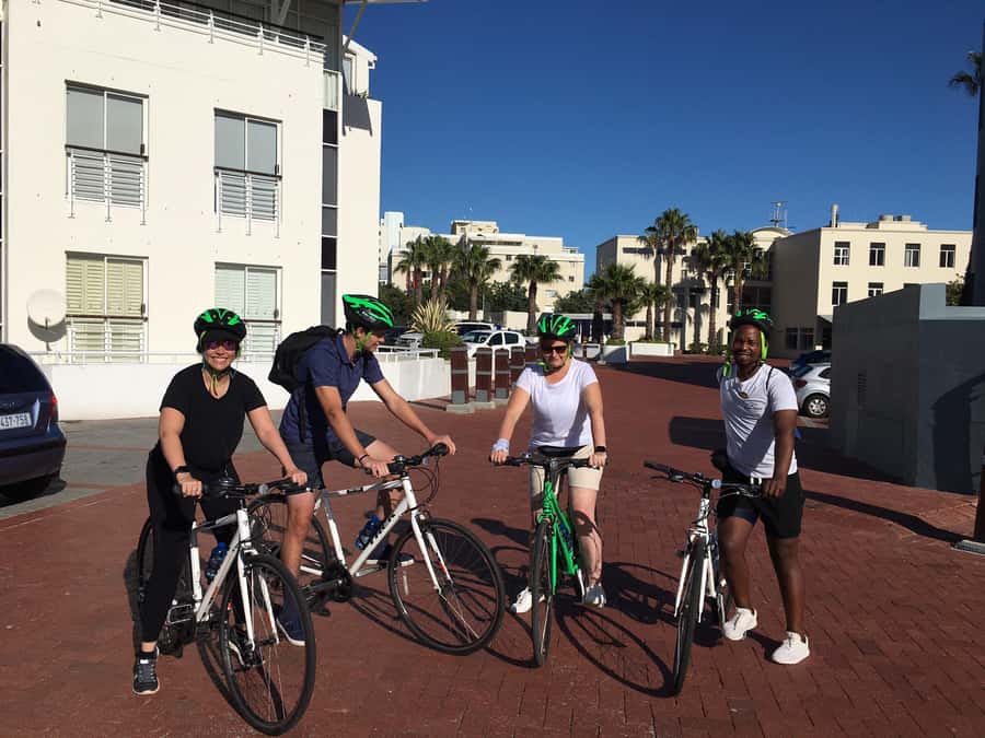 Cape Town Guided City Cycling Heritage Tour - Private Tour - Why a bicycle is a smart way to see Cape Town