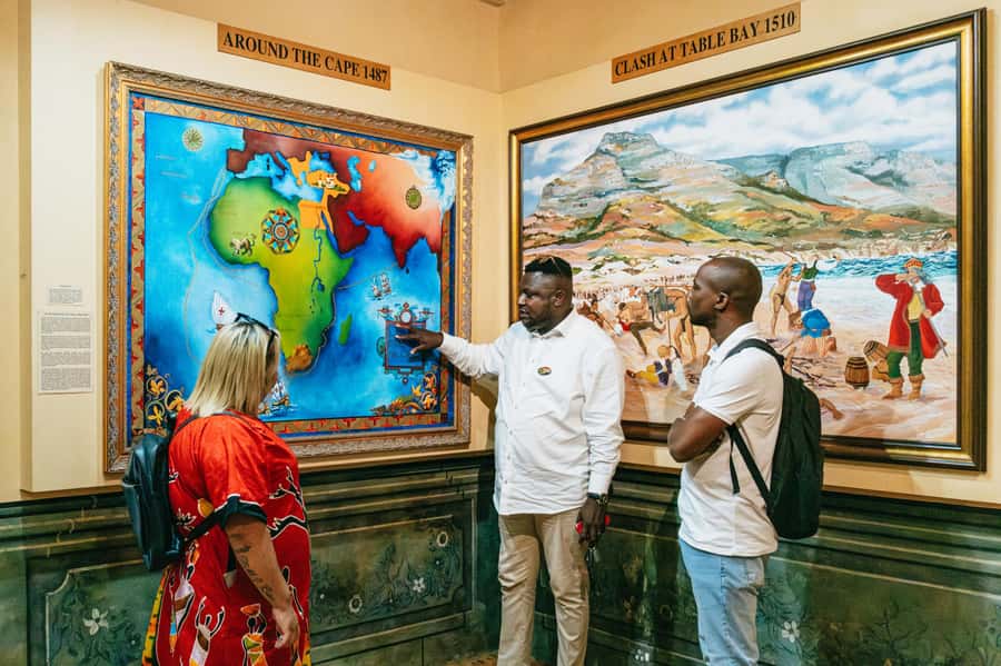 Cape Town: Half-Day Walking City Tour and African Lunch - Why this half-day route works in Cape Town