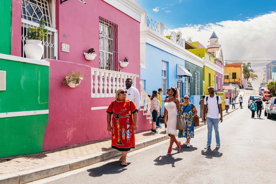 Cape Town: Half-Day Walking City Tour and African Lunch - Following Mandela’s story at City Hall