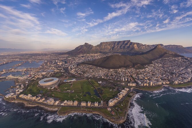 Cape Town Helicopter Tour: City Hopper - The Twelve Apostles and Table Mountain