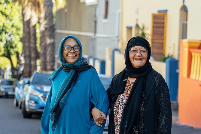 Cape Town Highlights & Hidden Gems Including Tickets and Snack - District Six and the stories beneath the streets