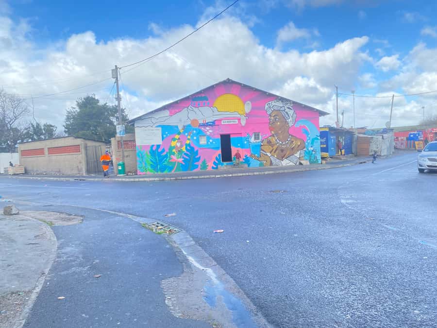 Cape Town: Langa Township Walking Tour - Meeting residents and visiting a local home