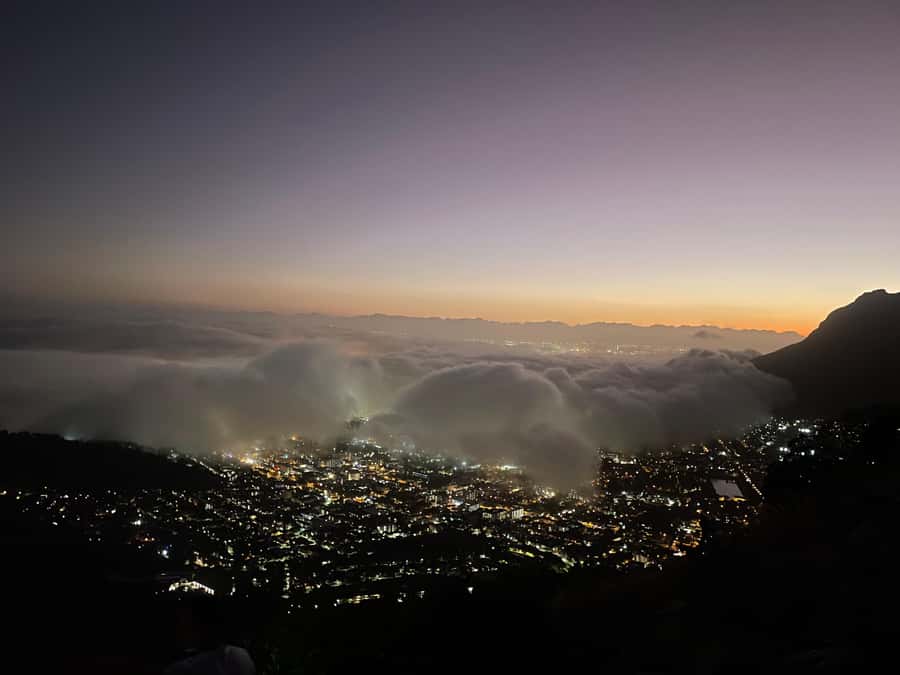 Cape Town: Lion's Head Sunrise or Sunset Guided Hike - Sunset and the return in darkness