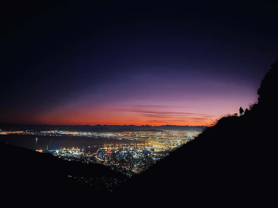 Cape Town: Lion's Head Sunrise or Sunset Hike - The summit views: city, sea, and Table Mountain