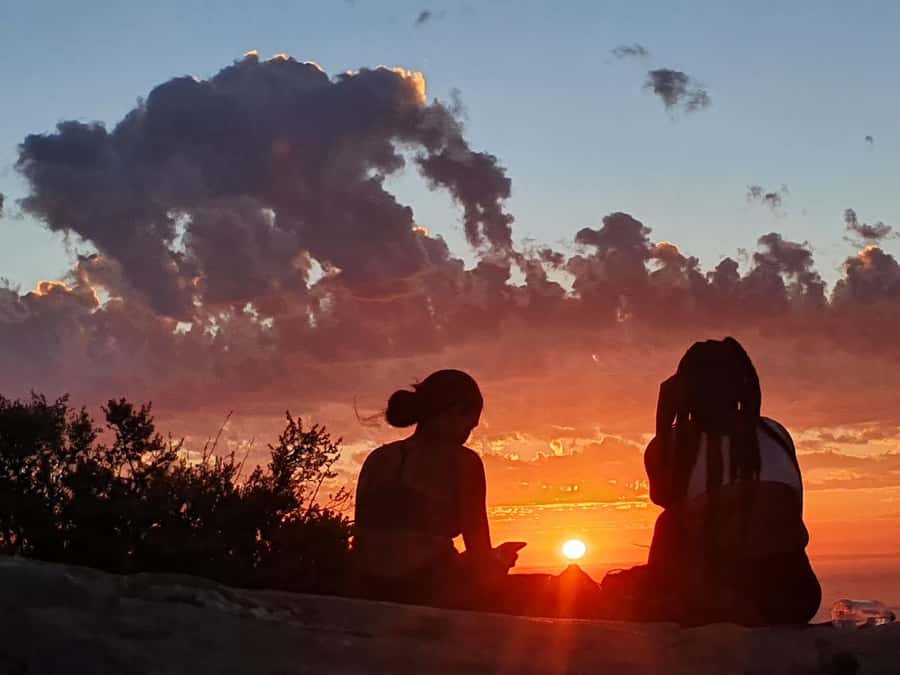 Cape Town: Lion's Head Sunrise or Sunset Hike - Who should book this hike