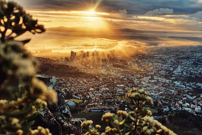 Cape Town: Lion's Head Sunrise/Sunset Hike - Sunset over the Atlantic