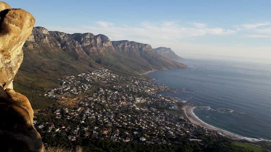 Cape Town: Lion's Head Sunrise with coffee or Sunset Hike - What the guides add to the experience