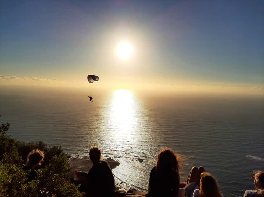 Cape Town: Lion's Head Sunrise with coffee or Sunset Hike - Who should book this hike?