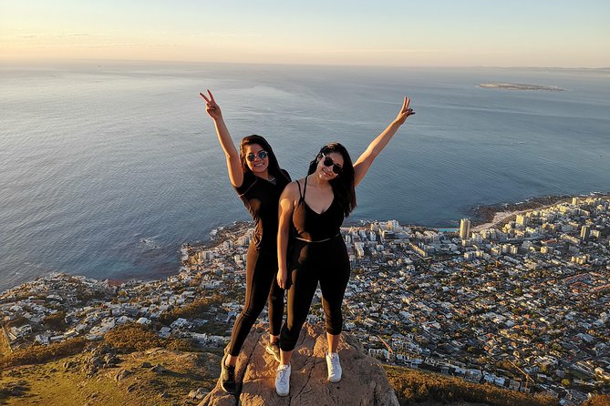 Cape Town: Lion's Head Sunset Hike - The meeting point and the start at Signal Hill Road
