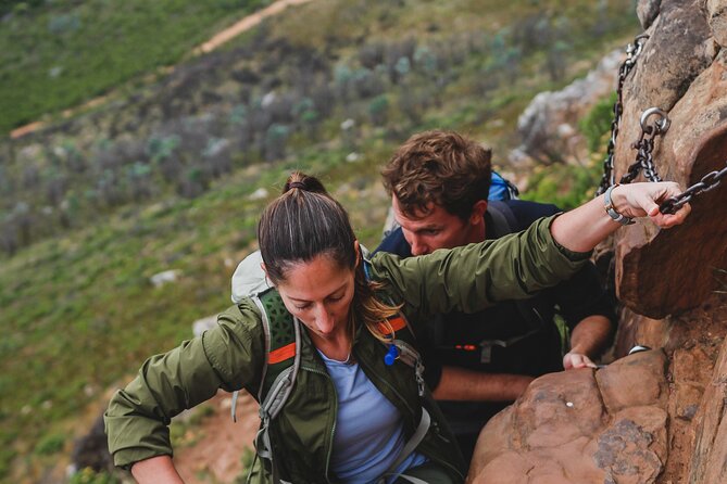 Cape Town: Magical Lion's Head Hike - Rock scrambling near the upper route