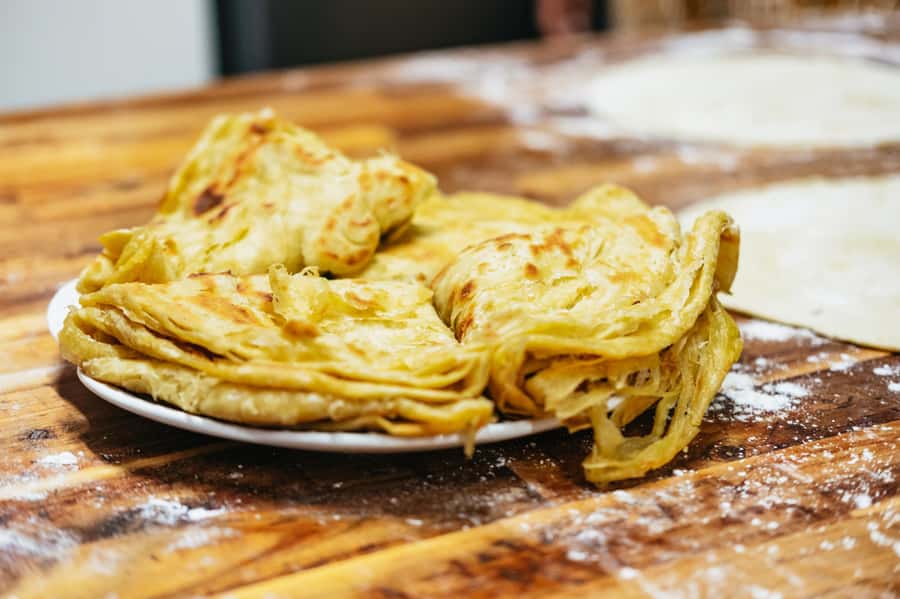 Cape Town: Malay Cooking Class and Lunch in Bo-Kaap - The cooking lesson: from spice bowl to shared meal