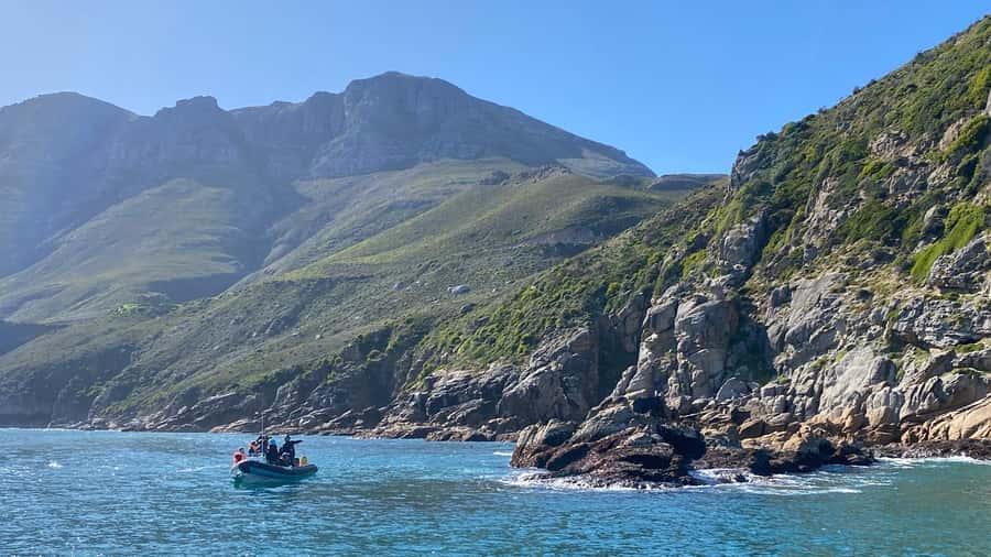 Cape Town: Ocean Safari in Hout Bay - Warm showers, hot chocolate, and the useful extras