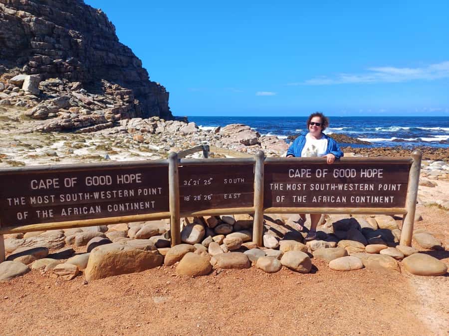 Cape Town: Penguins and Cape of Good Hope Sunset Tour - Muizenberg and St. James: colorful stops by False Bay