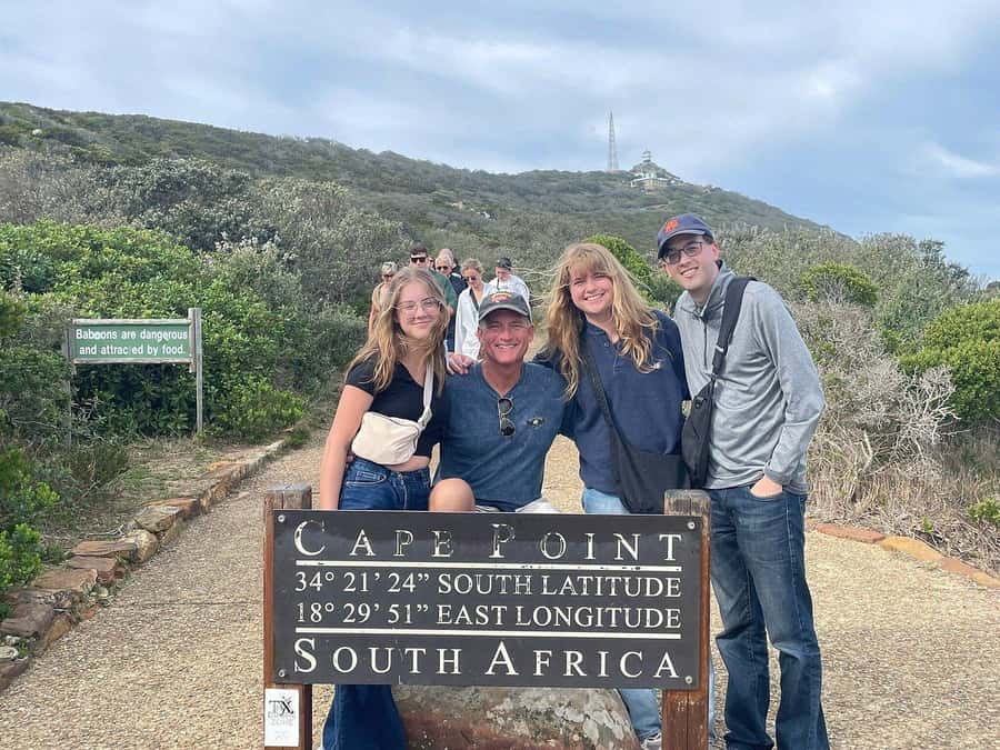 Cape Town: Penguins & Cape of Good Hope Day Tour with Pickup - Hout Bay and the optional Duiker Island cruise