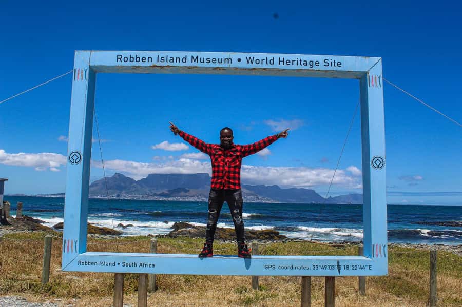 Cape Town: Robben Island plus Table Mountain Tickets - Starting at the Nelson Mandela Gateway
