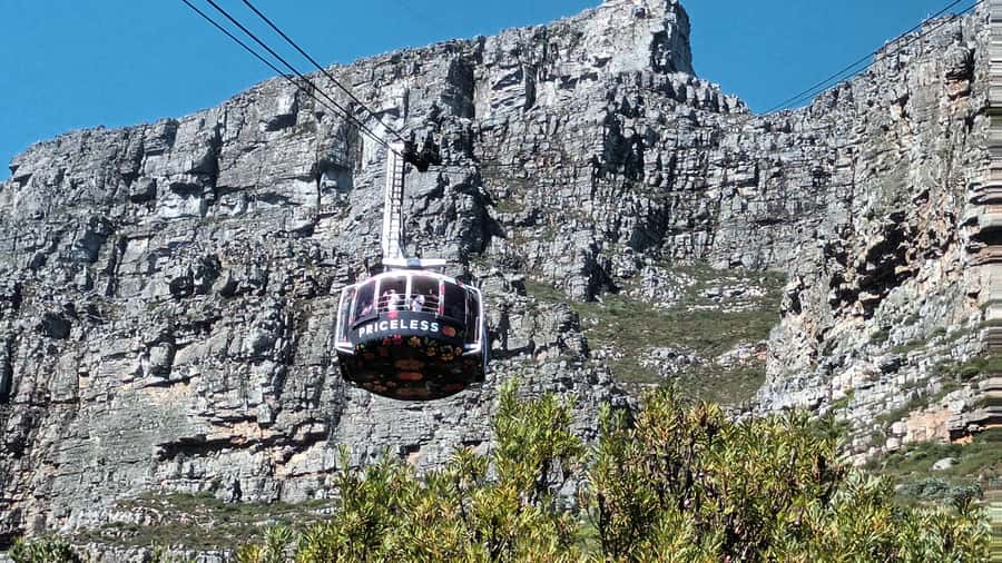 Cape Town: Robben Island plus Table Mountain Tickets - Riding the Table Mountain cable car
