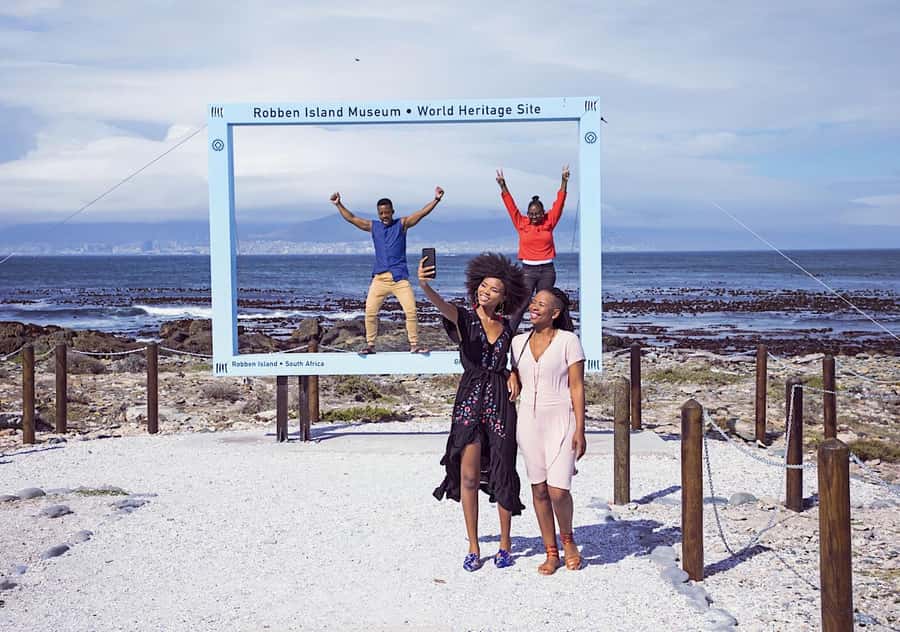 Cape Town: Robben Island & Table Mountain w/Hotel Transfer - Who will get the most from this Cape Town day?