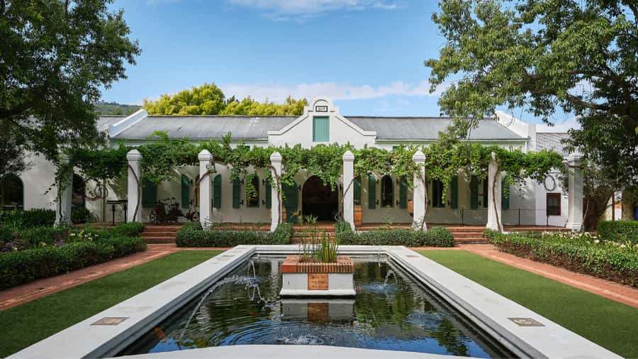 Cape Town: Stellenbosch, Franschhoek and Paarl Wine Day Trip - Lunch gives you a break from the tasting rooms