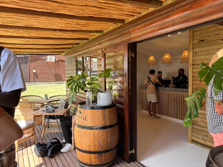 Cape Town: Stellenbosch Hop-On Hop-Off Tractor Transfer - My advice for making the day work