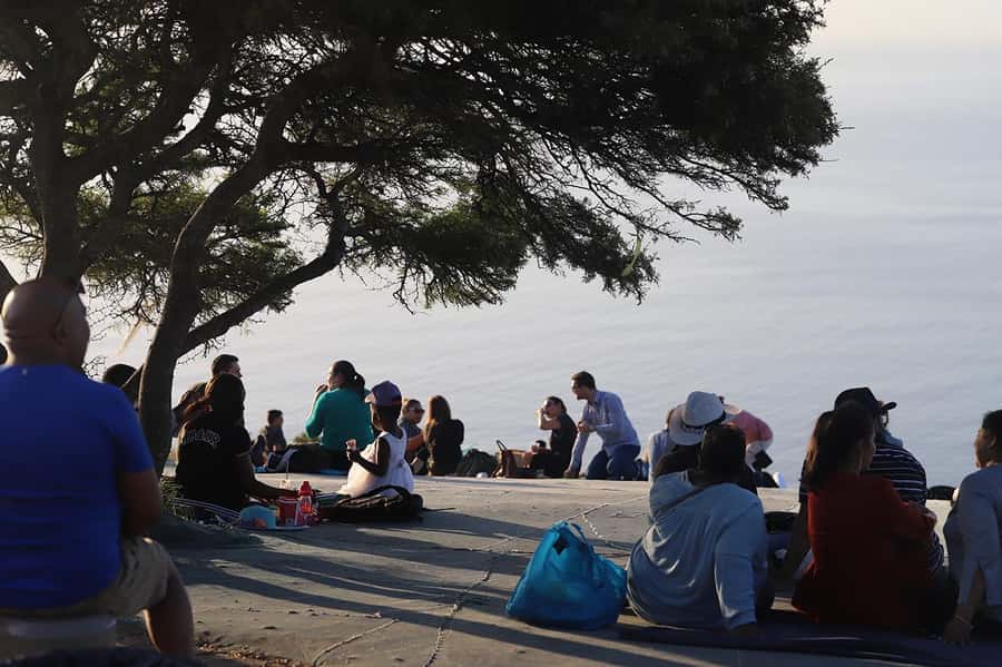 Cape Town: Sunset Bus Tour with Picnic on Signal Hill - Why Signal Hill makes a fine sunset stop