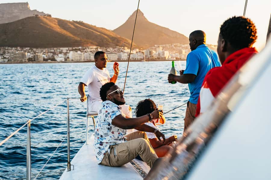 Cape Town: Sunset Catamaran Cruise on Table Bay with Bubbles - Meeting at Quay 5 in the V&A Waterfront