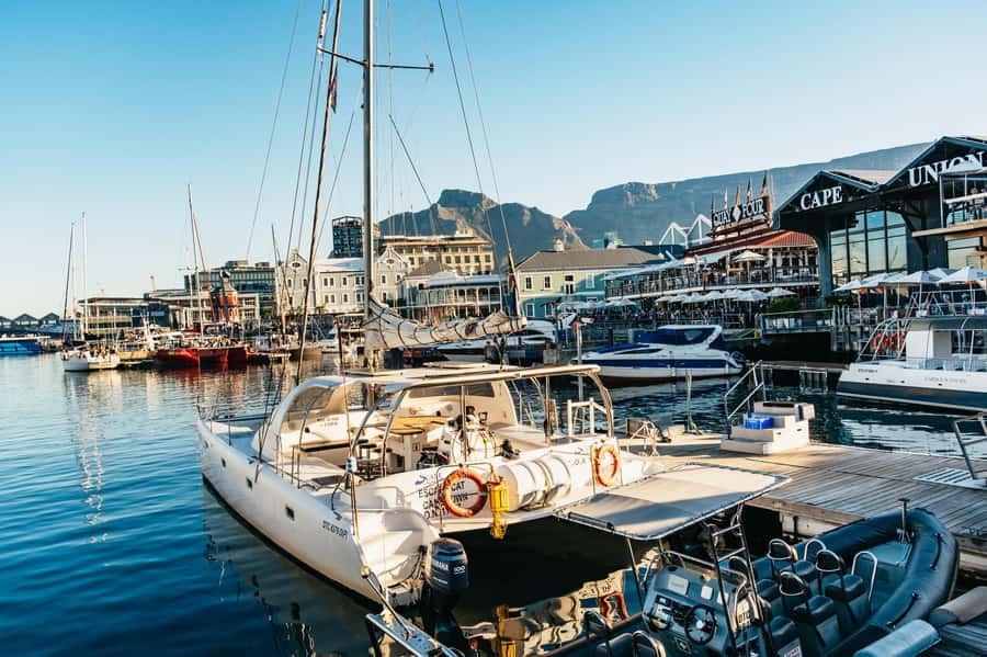 Cape Town: Sunset Catamaran Cruise on Table Bay with Bubbles - Granger Bay and the Table Mountain view