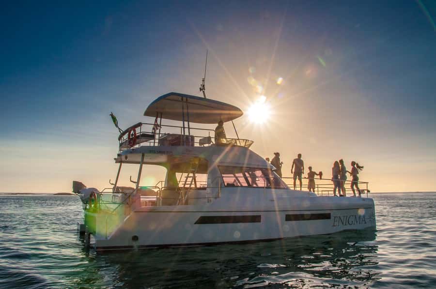 Cape Town: Sunset Champagne Cruise and 3-Course Dinner - The view back toward Table Mountain