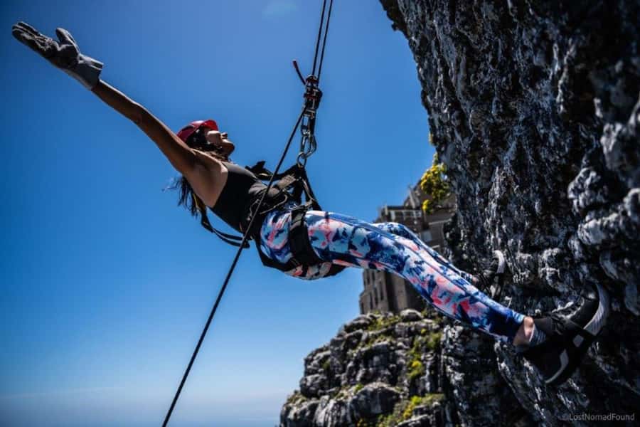 Cape Town: Table Mountain Abseiling Experience - The Table Mountain setting makes this more than a rope ride